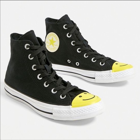 converse smiley face toe